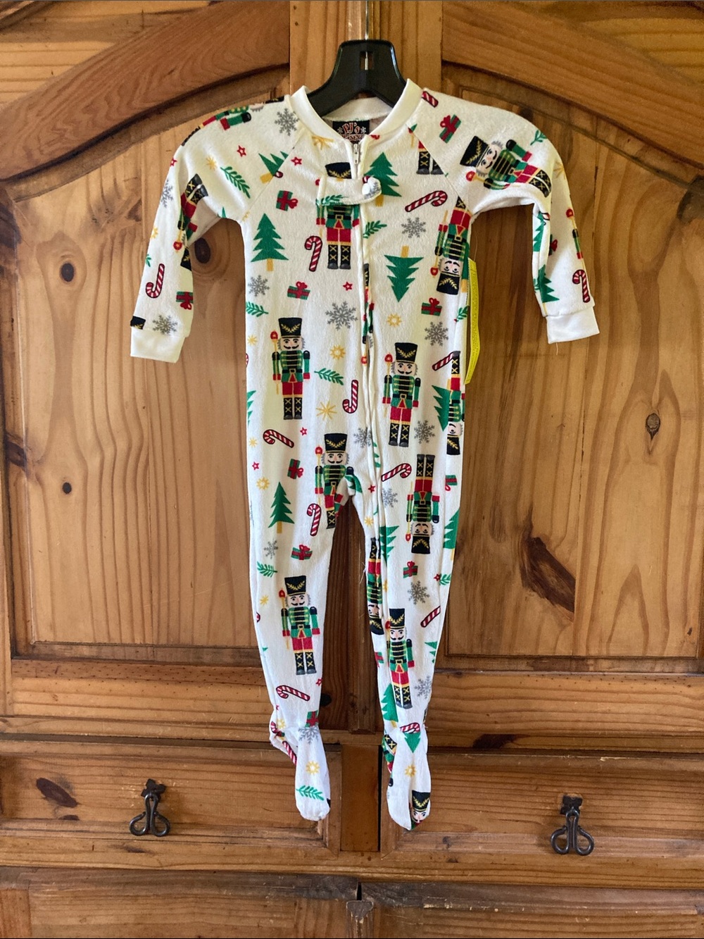 PJ’s & Presents red green nutcracker footed pajamas size 24 months - NWT
